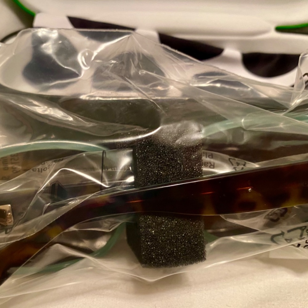 Kate Spade New York women’s polarized sunglasses. Tortoise shell/mint green - Picture 6 of 9
